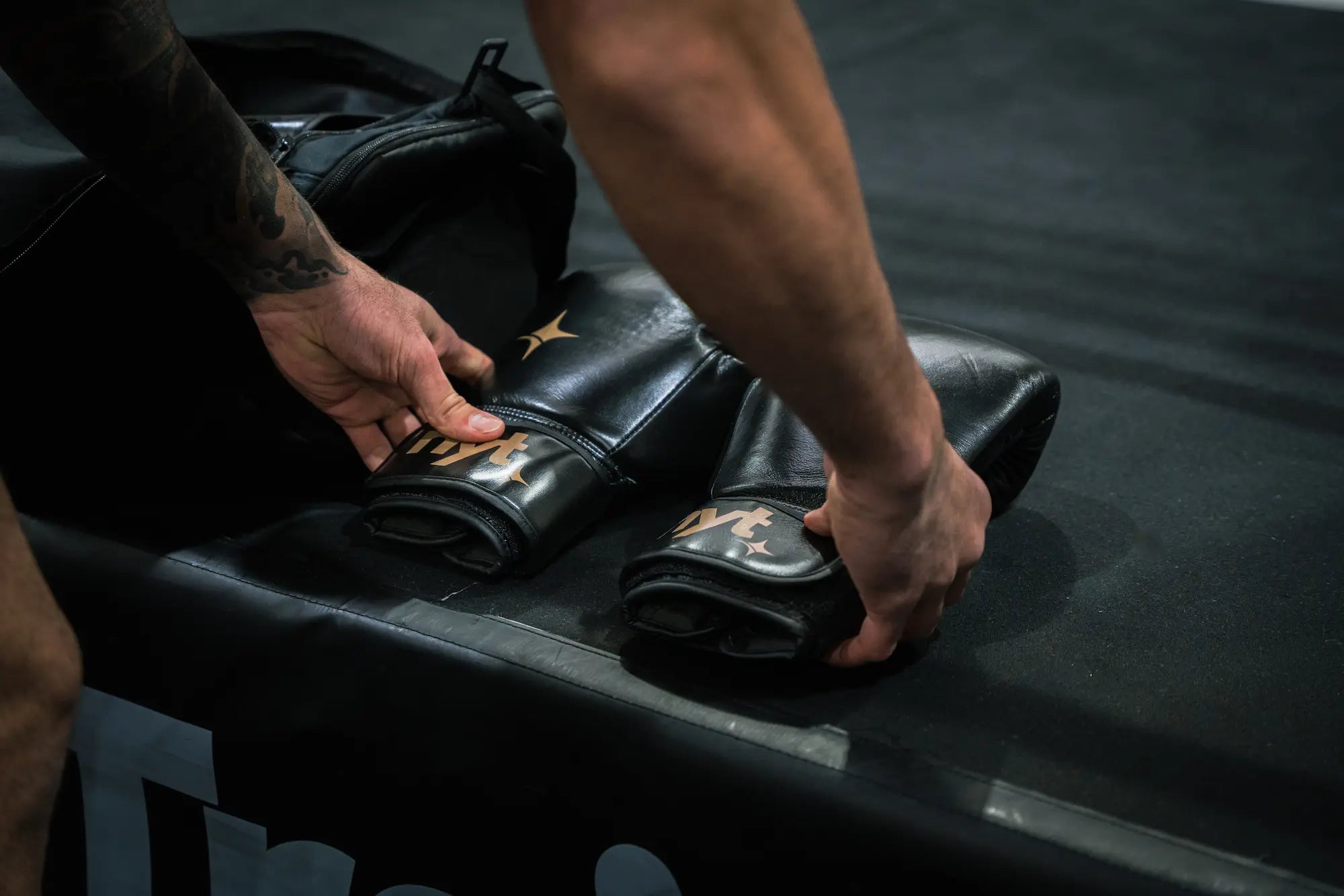 Why Fighters Don't Wear Flashy Gear